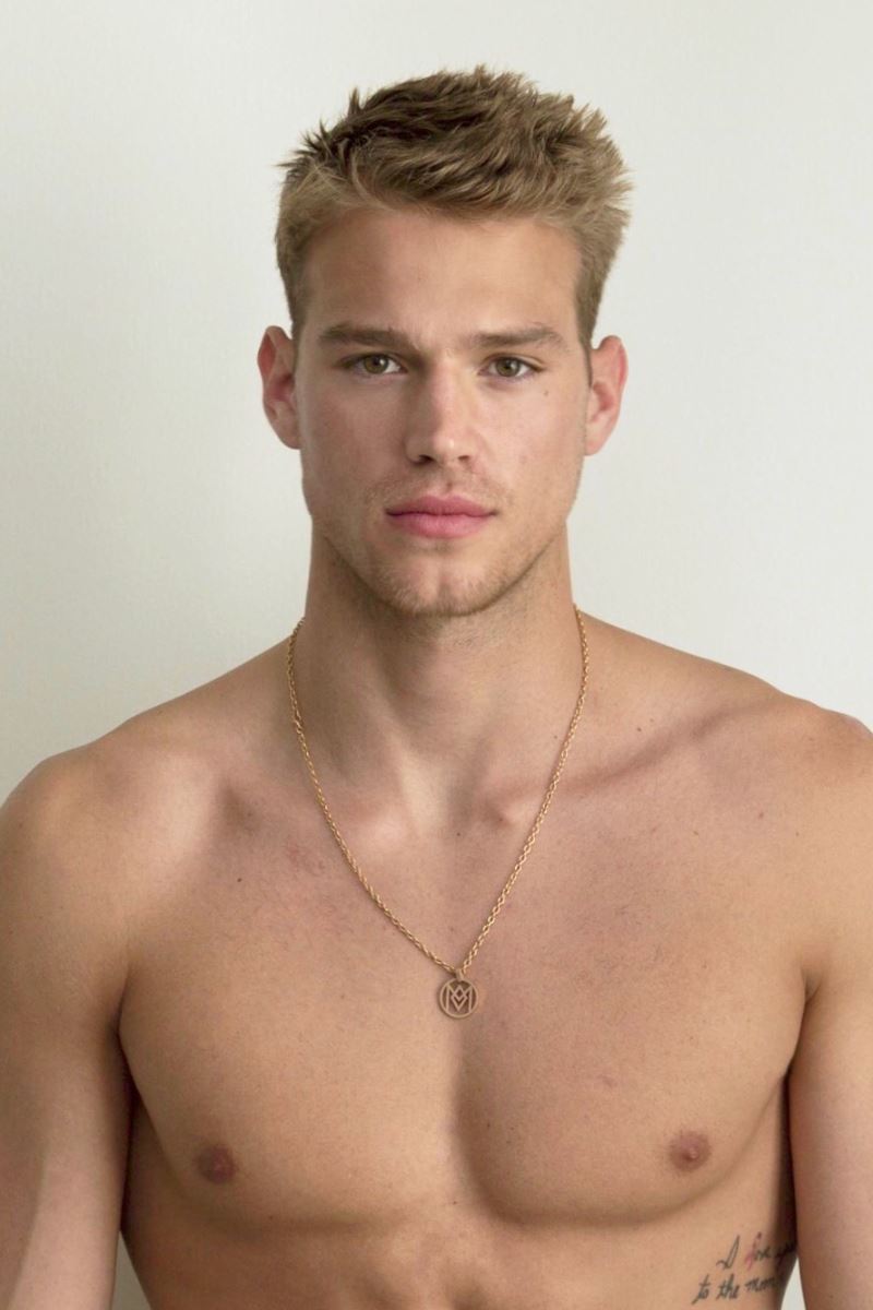 Matthew Noszka Portfolio W